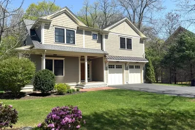 111 Laconia St 1
