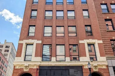 121-123 Beach St #501 1
