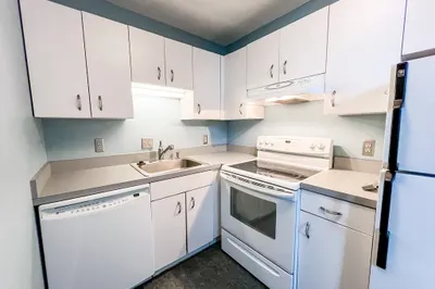 320 West Second St #404