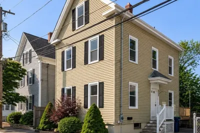 17 Osgood St