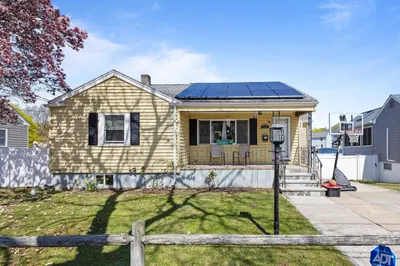26 Barker Rd