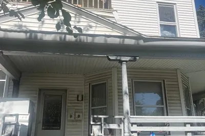 113 Franklin St 1