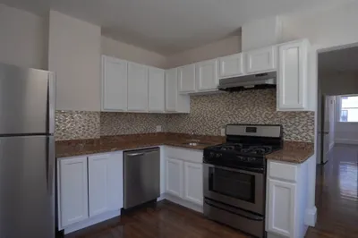 17 Spring Garden St #2
