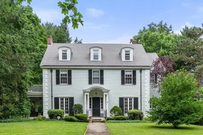 44 Metcalf St 1