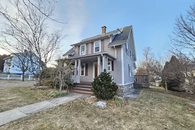 53 Monterey Rd 1