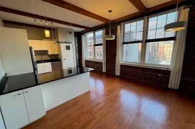 26 Stillman St #3-1