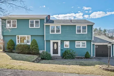 55 Helen Rd 1