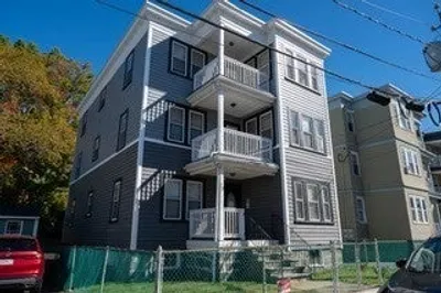 29 Donald Rd #3 1