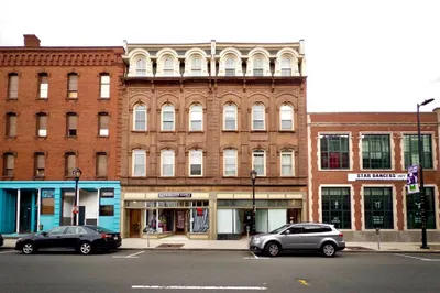 164 High St #402 1