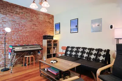 35 Adamson St 1