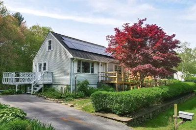 24 Kaye Cir 1
