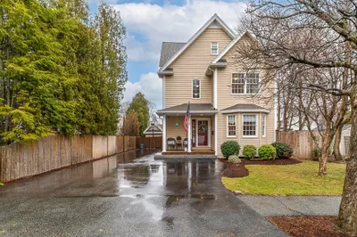 1 Frankwood Avenue 1