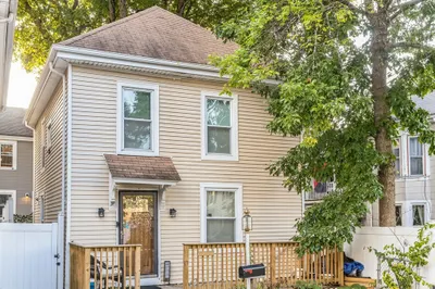 38 S Lincoln St 1