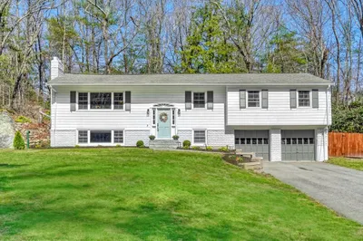 12 Sagamore Drive 1