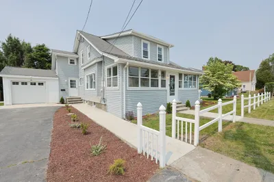 18 Beaumont Rd 1