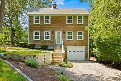 17 Windsor Ave