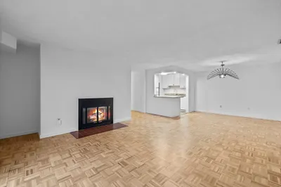 1600 Massachusetts Ave #703