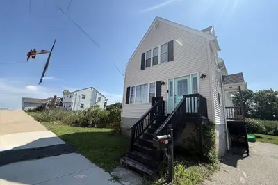 735 Sea Street 1