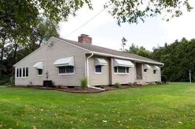 85 Granville Rd 1