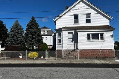 154 Tower St 1