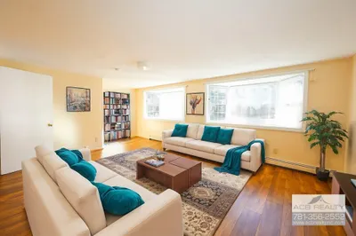 501 Ash Street #1