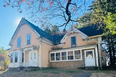 95 Peck Street