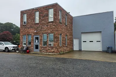 40 Moore Rd 1