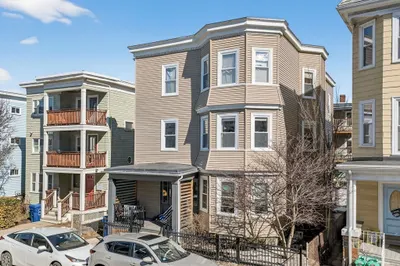 12 Woodlawn St #2