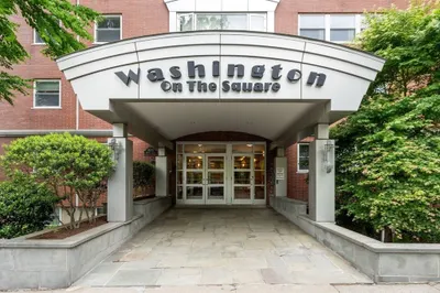 1600 Beacon St #904 1