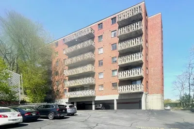 10 Main St #101