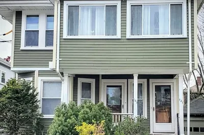 103 W Adams St #103
