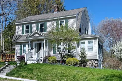 4 Longfellow Rd 1