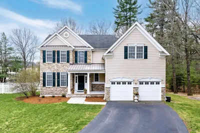 16 York Cir 1