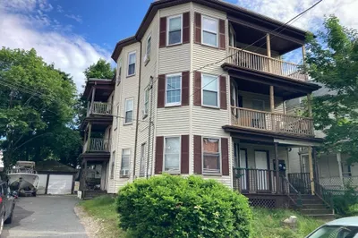208 Winthrop St 1