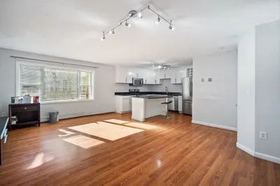 5 East Kendall Street #1C 1