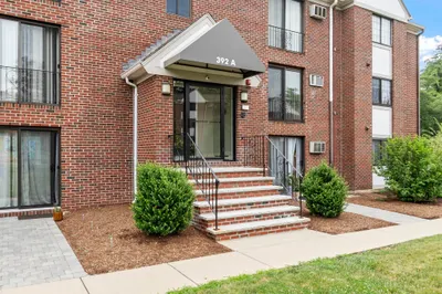 392 Great Rd #A104 1