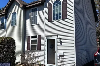 17 Maine Ave #D