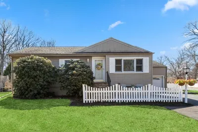 48 Bumble Bee Cir