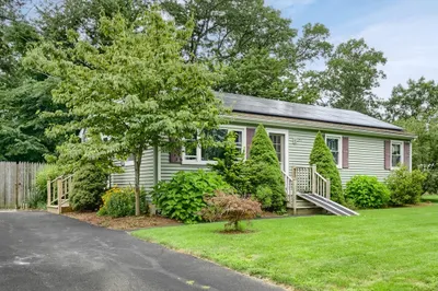 3 Hemlock St 1