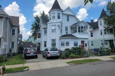 68 Waverly St 1