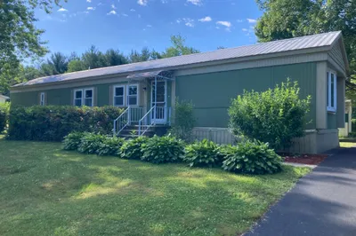 25 Breezy Lane 1