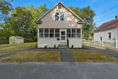 31 Sophia St