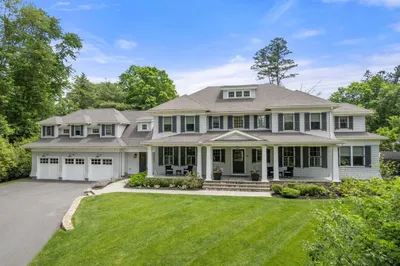 45 Longmeadow Rd 1