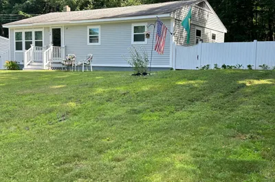 18 Fairview Ave