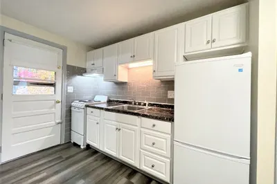 23 Burlington Street #4 1