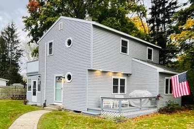 3 Henley Street #1