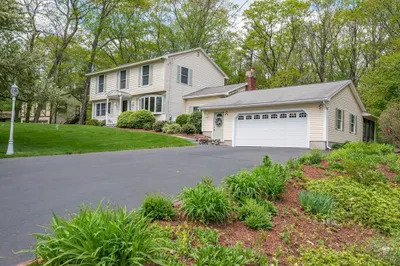 127 Catamount Rd