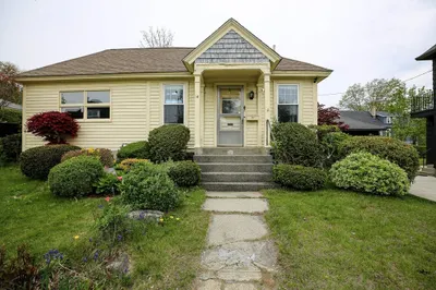 14 Hadwen Rd