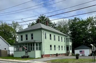 209 Sterling St 1