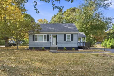 244 Mechanic St 1